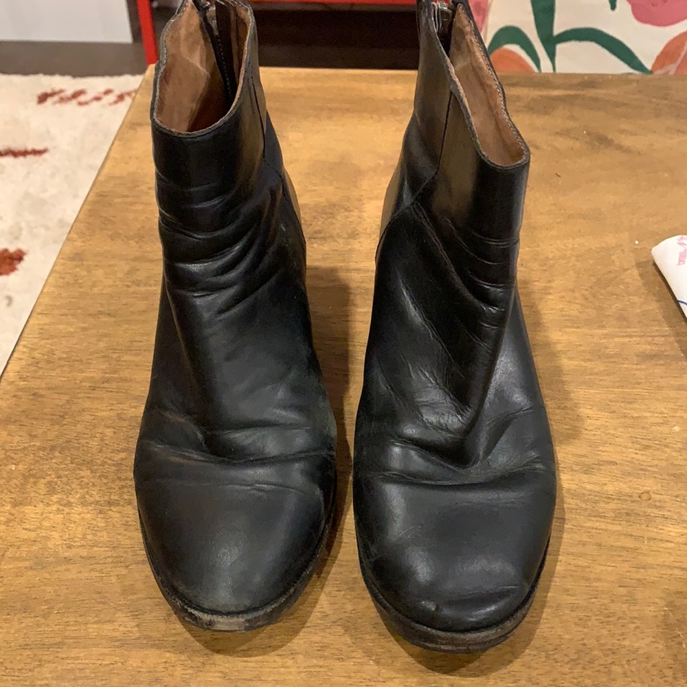 Madewell black leather ankle boots 7.5